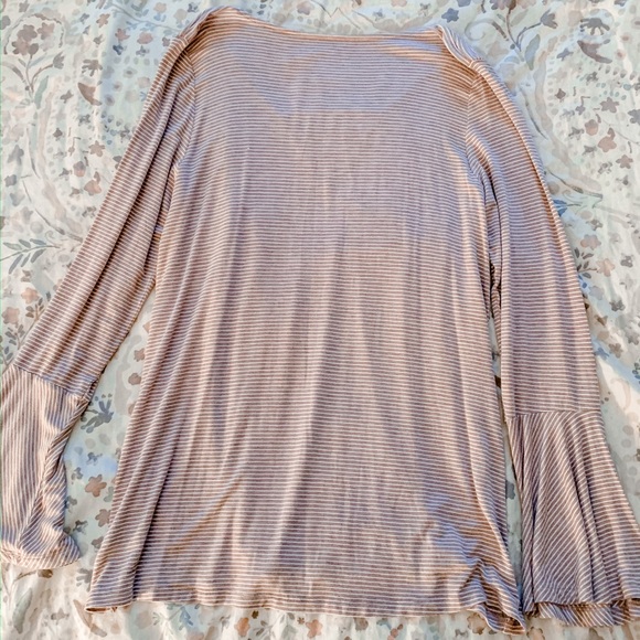 NWOT American Eagle Shirt - Picture 4 of 4